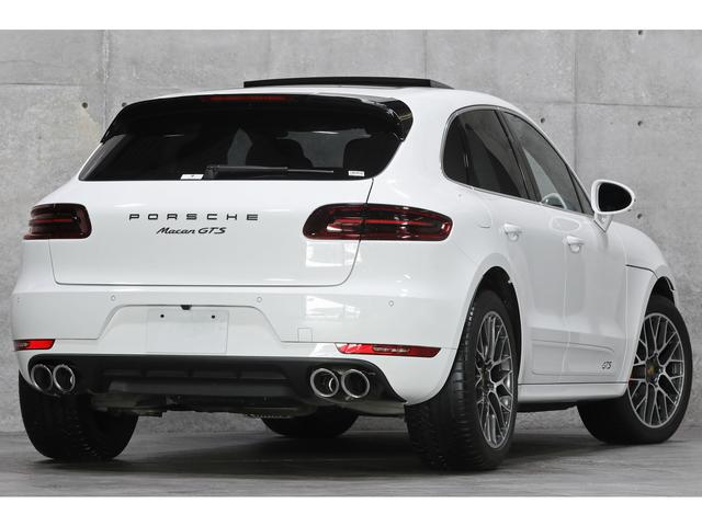 マカン マカンＧＴＳ　パノラマＳＲ　ＧＴＳレザーインテリアＰＫＧ　赤×黒レザーシート　シートヒーター／ベンチレーター　１８ｗａｙパワーシート　カーボンステア　サラウンドビュー　２０インチＡＷ　走行２１０００ｋｍ　１オーナー（21枚目）
