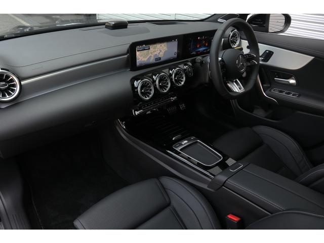 ＣＬＡクラス ＣＬＡ４５　Ｓ　４マチック＋　ＡＭＧパフォーマンス＆アドバンスドＰＫＧ　パノラマＳＲ　黒革　ベンチレーション　Ｂｕｒｍｅｓｔｅｒ　ＨＵＤ　ＭＢＵＸ　ＡＭＧパフォーマンスステア　鍛造１９ＡＷ　ＡＭＧライドコントロールサス　１オーナー（3枚目）