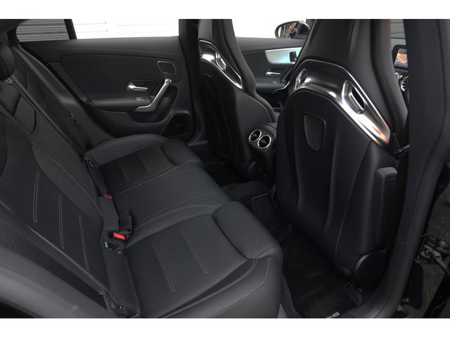 ＣＬＡクラス ＣＬＡ４５　Ｓ　４マチック＋　ＡＭＧパフォーマンス＆アドバンスドＰＫＧ　パノラマＳＲ　黒革　ベンチレーション　Ｂｕｒｍｅｓｔｅｒ　ＨＵＤ　ＭＢＵＸ　ＡＭＧパフォーマンスステア　鍛造１９ＡＷ　ＡＭＧライドコントロールサス　１オーナー（13枚目）