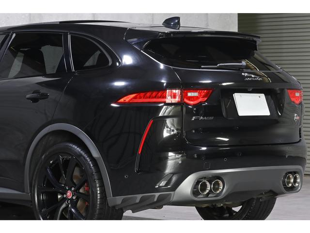 Ｆペイス ＳＶＲ　２０２０年モデル　パノラマサンルーフ　ＯＰ２２インチＡＷ　アクティブエキゾースト　赤黒レザーパフォーマンスシート　シートクーラー　ＭＥＲＩＤＩＡＮ　ナビ　ＴＶ　３６０度カメラ　ＡＣＣ　車検Ｒ８年１２月（25枚目）