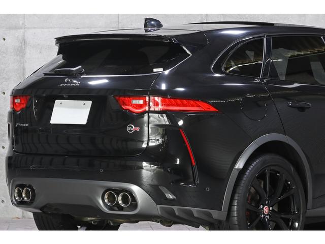 Ｆペイス ＳＶＲ　２０２０年モデル　パノラマサンルーフ　ＯＰ２２インチＡＷ　アクティブエキゾースト　赤黒レザーパフォーマンスシート　シートクーラー　ＭＥＲＩＤＩＡＮ　ナビ　ＴＶ　３６０度カメラ　ＡＣＣ　車検Ｒ８年１２月（28枚目）