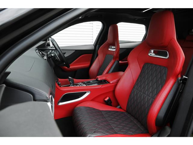 Ｆペイス ＳＶＲ　２０２０年モデル　パノラマサンルーフ　ＯＰ２２インチＡＷ　アクティブエキゾースト　赤黒レザーパフォーマンスシート　シートクーラー　ＭＥＲＩＤＩＡＮ　ナビ　ＴＶ　３６０度カメラ　ＡＣＣ　車検Ｒ８年１２月（33枚目）