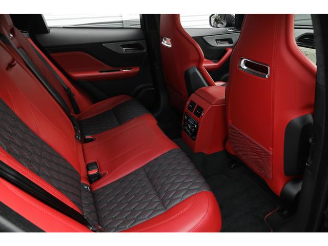 Ｆペイス ＳＶＲ　２０２０年モデル　パノラマサンルーフ　ＯＰ２２インチＡＷ　アクティブエキゾースト　赤黒レザーパフォーマンスシート　シートクーラー　ＭＥＲＩＤＩＡＮ　ナビ　ＴＶ　３６０度カメラ　ＡＣＣ　車検Ｒ８年１２月（36枚目）
