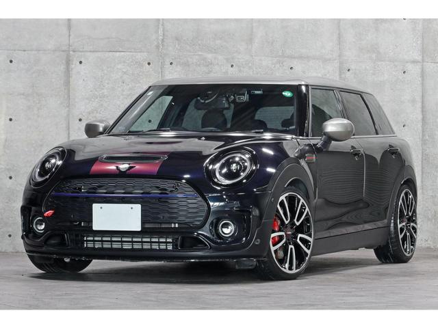 ＭＩＮＩ クーパーＳ　クラブマン　ジョンクーパーワークストリム　ＭＩＮＩユアーズトリム　黒革　アムゼックスラムエアシステム＆カーボンリップ　カーボンインテーク　アイバッハ車高調　ＪＣＷ純正ステア＆オーバーフェンダー　ＪＣＷ可変バルブリモコン付マフラー＆ブレーキ（15枚目）
