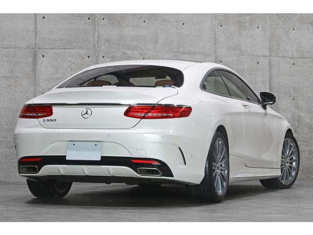 Ｓクラス Ｓ５５０　クーペ　ＡＭＧライン　デジーノナッパレザー／ブラウン　スワロフスキークリスタルＰＫＧ　ナイトビュー　パノラマルーフ　ブルメスター　シートクーラー　ＤＩＮＡＭＩＣＡルーフライナー　ＨＵＤ　マジックボディコントロール　２０ＡＷ（18枚目）