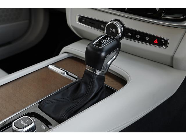 Ｓ９０ Ｔ６　ＡＷＤ　インスクリプション　ガラスサンルーフ　ブロンドレザーシート　走行距離５４００ｋｍ　シートヒーター　ベンチレーター　Ｂｏｗｅｒｓ＆Ｗｉｌｋｉｎｓ　ヘッドアップディスプレイ　ＬＥＤヘッドライト　３６０°カメラ　２０インチＡＷ（39枚目）