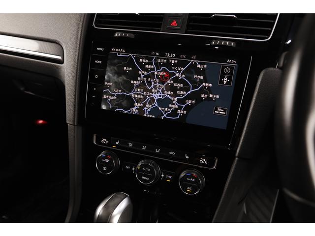 ゴルフＲ ベースグレード　走行１２６００ｋｍ　Ｒ専用エクステリア／１８インチＡＷ／スポーツサスペンション　アダプティブシャシーコントロール　ＬＥＤヘッドライト　黒革　シートヒーター　純正ナビ　ＴＶ　Ｂカメラ　ＡＣＣ　車検整備付（13枚目）