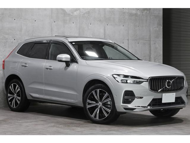 ＸＣ６０ リチャージ　ＰＨＶ　Ｔ６　ＡＷＤ　インスクリプション　パノラマＳＲ　Ｂｏｗｅｒｓ＆Ｗｉｌｋｉｎｓサウンド　黒革　ベンチレーション　クリスタルシフトノブ　ＨＵＤ　３６０°カメラ　ボディ／シルバードーン　２０ＡＷ　走行１０６００ｋｍ　車検Ｒ９．６　１オーナー（14枚目）
