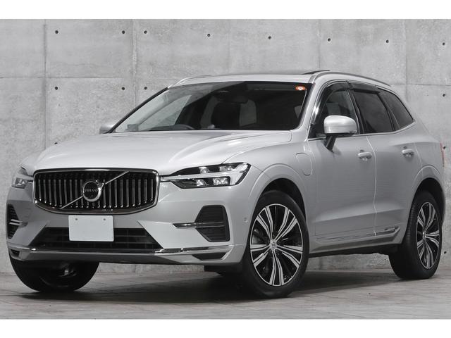 ＸＣ６０ リチャージ　ＰＨＶ　Ｔ６　ＡＷＤ　インスクリプション　パノラマＳＲ　Ｂｏｗｅｒｓ＆Ｗｉｌｋｉｎｓサウンド　黒革　ベンチレーション　クリスタルシフトノブ　ＨＵＤ　３６０°カメラ　ボディ／シルバードーン　２０ＡＷ　走行１０６００ｋｍ　車検Ｒ９．６　１オーナー（16枚目）