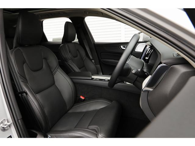 ＸＣ６０ リチャージ　ＰＨＶ　Ｔ６　ＡＷＤ　インスクリプション　パノラマＳＲ　Ｂｏｗｅｒｓ＆Ｗｉｌｋｉｎｓサウンド　黒革　ベンチレーション　クリスタルシフトノブ　ＨＵＤ　３６０°カメラ　ボディ／シルバードーン　２０ＡＷ　走行１０６００ｋｍ　車検Ｒ９．６　１オーナー（27枚目）