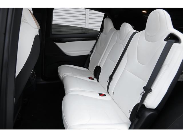 モデルＸ Ｐ１００Ｄ　ルーディークラス　Ｌｕｄｉｃｒｏｕｓ＋モード　７９０ＰＳ　プレミアムアップグレードＰＫＧ　コールドクライメイトＰＫＧ　プレミアムインテリア　ホワイトレザー　全席ヒーター　自動ドア　レッドキャリパー（25枚目）