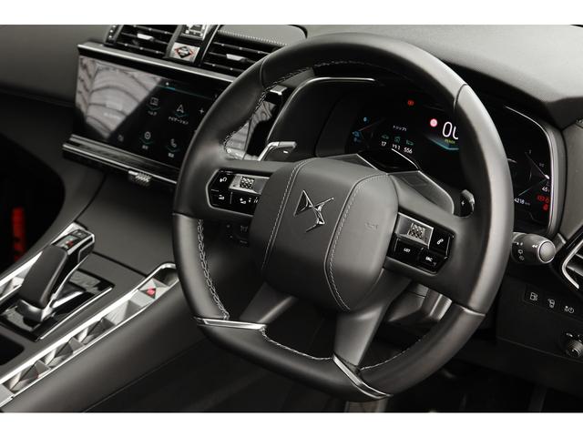 ＤＳ７ オペラ　Ｅ－テンス　４×４　パノラミックサンルーフ　ブラックナッパレザーシート　シートヒーター　シートベンチレーター　フロントガラスヒーター　ＦＯＣＡＬＥｌｅｃｔｒａサウンド　ＤＳピクセルＬＥＤ　２０ＡＷ　新車保証Ｒ８．１０迄（32枚目）