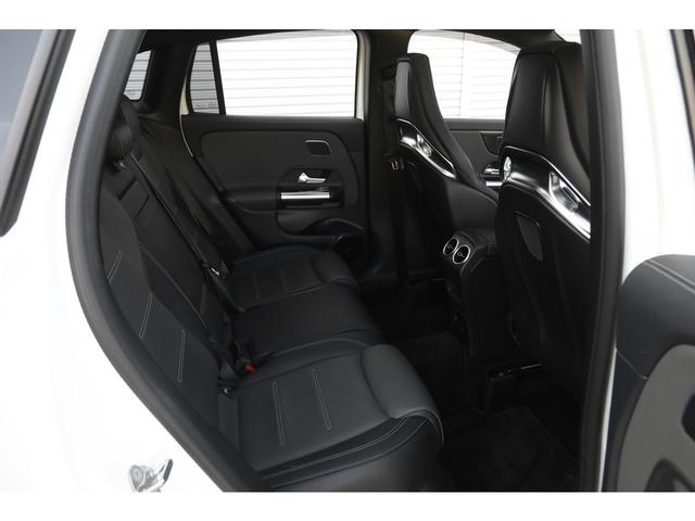 ＧＬＡクラス ＧＬＡ４５　Ｓ　４マチック＋　ＡＭＧパフォーマンス＆アドバンスドＰＫＧ　パノラマＳＲ　グレー×ブラックレザー　ベンチレーション　ＡＭＧパフォーマンスステア　Ｂｕｒｍｅｓｔｅｒ　ＨＵＤ　ナビ　ＡＭＧライドコントロールサス　２０ＡＷ（13枚目）