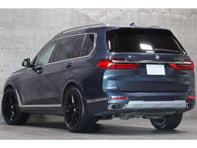 X7 xDrive 40d ピュアデザインエクセレンス リアエンタメ スカイラウンジSR エグゼクティブドライブプロ 6人乗り タルトゥーフォレザー 全列ヒーター ベンチレーション レーザーライト クラフテッドクリスタル 22AW 車検R8.7 1オーナー(19枚目)