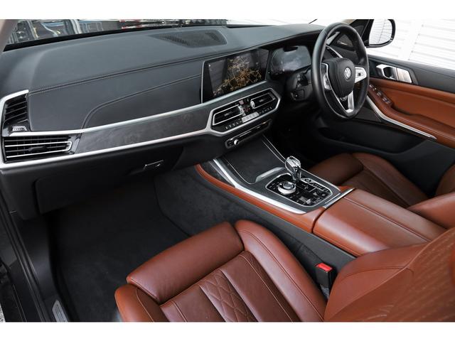 X7 xDrive 40d ピュアデザインエクセレンス リアエンタメ スカイラウンジSR エグゼクティブドライブプロ 6人乗り タルトゥーフォレザー 全列ヒーター ベンチレーション レーザーライト クラフテッドクリスタル 22AW 車検R8.7 1オーナー(31枚目)