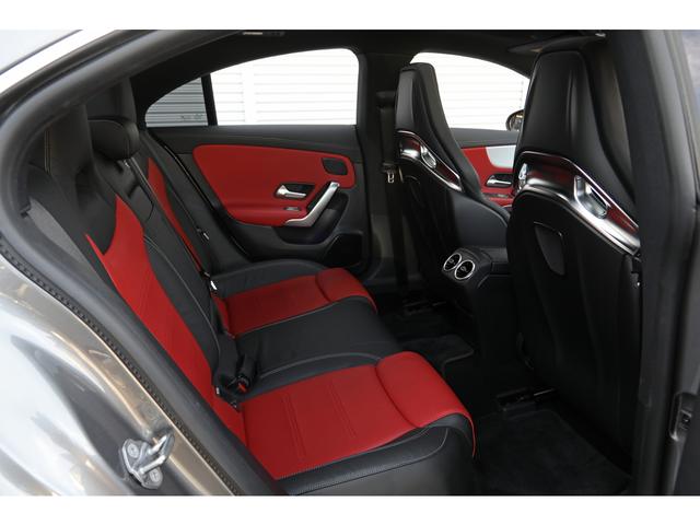 ＣＬＡクラス ＣＬＡ４５　Ｓ　４マチック＋　ＡＭＧパフォーマンス／アドバンスドＰＫＧ　パノラマＳＲ　赤×黒革　シートクーラー＆ヒーター　ＨＵＤ　３６０°カメラ　１９ＡＷ　ＡＭＧライドコントロールサス　車検Ｒ８．１２　走行１６３００ｋｍ（13枚目）
