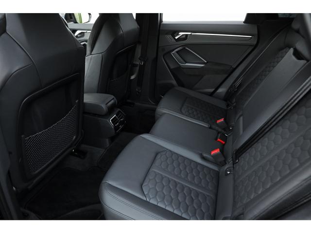 RS Q3 ベースグレード マトリクスLED RSスポーツエグゾースト レッドキャリパー 20インチAW Sスポーツシート/ナッパレザー バーチャルコックピット ナビ フルセグ サラウンドビュー ACC サイド/レーンアシスト(32枚目)