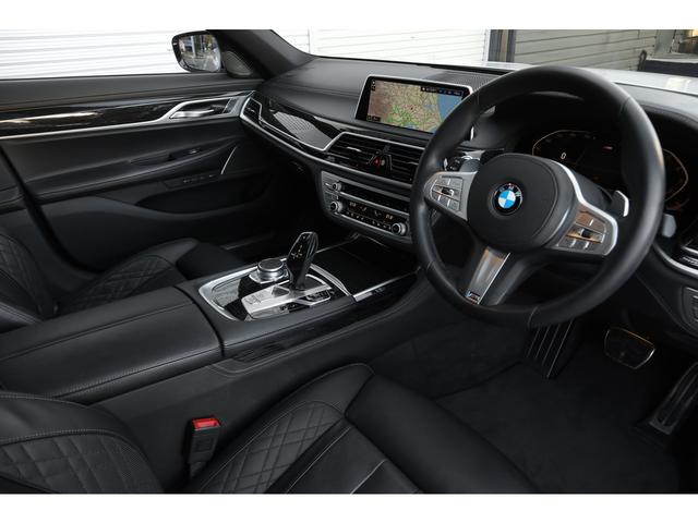 ７シリーズ ７４０ｉ　Ｍスポーツ　電動ガラスサンルーフ　ブラックナッパレザーシート　前後席シートヒーター　前席シートベンチレーション　ｈａｒｍａｎ／ｋａｒｄｏｎ　ＢＭＷレーザーライト　ＨＵＤ　３Ｄビュー　２０ＡＷ　走行２８８００ｋｍ（3枚目）