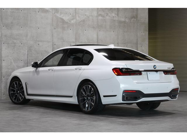 ７シリーズ ７４０ｉ　Ｍスポーツ　電動ガラスサンルーフ　ブラックナッパレザーシート　前後席シートヒーター　前席シートベンチレーション　ｈａｒｍａｎ／ｋａｒｄｏｎ　ＢＭＷレーザーライト　ＨＵＤ　３Ｄビュー　２０ＡＷ　走行２８８００ｋｍ（9枚目）