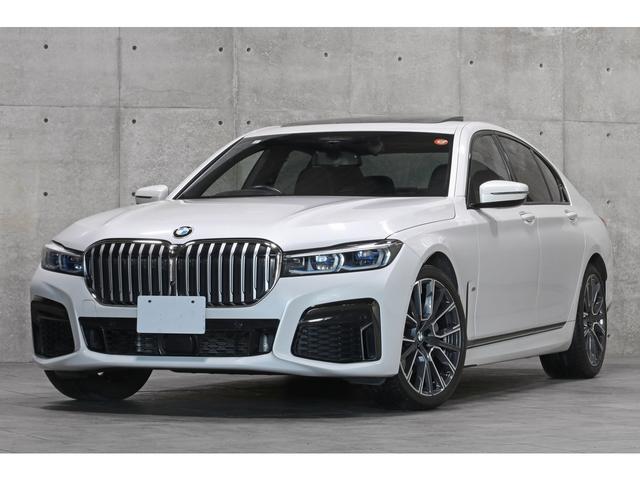 ７シリーズ ７４０ｉ　Ｍスポーツ　電動ガラスサンルーフ　ブラックナッパレザーシート　前後席シートヒーター　前席シートベンチレーション　ｈａｒｍａｎ／ｋａｒｄｏｎ　ＢＭＷレーザーライト　ＨＵＤ　３Ｄビュー　２０ＡＷ　走行２８８００ｋｍ（16枚目）