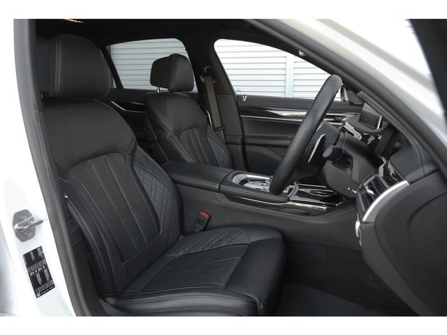 ７シリーズ ７４０ｉ　Ｍスポーツ　電動ガラスサンルーフ　ブラックナッパレザーシート　前後席シートヒーター　前席シートベンチレーション　ｈａｒｍａｎ／ｋａｒｄｏｎ　ＢＭＷレーザーライト　ＨＵＤ　３Ｄビュー　２０ＡＷ　走行２８８００ｋｍ（27枚目）