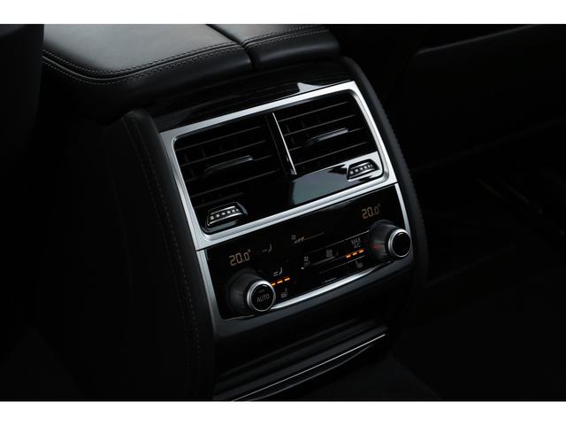 ７シリーズ ７４０ｉ　Ｍスポーツ　電動ガラスサンルーフ　ブラックナッパレザーシート　前後席シートヒーター　前席シートベンチレーション　ｈａｒｍａｎ／ｋａｒｄｏｎ　ＢＭＷレーザーライト　ＨＵＤ　３Ｄビュー　２０ＡＷ　走行２８８００ｋｍ（39枚目）
