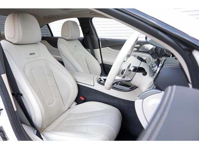 愛車をいつまでも綺麗に維持したいというお客様にもご満足いただけるよう、様々なボディコーティングメニューを揃えております。ボディラッピングやプロテクションフィルムの施工も受け付けております。