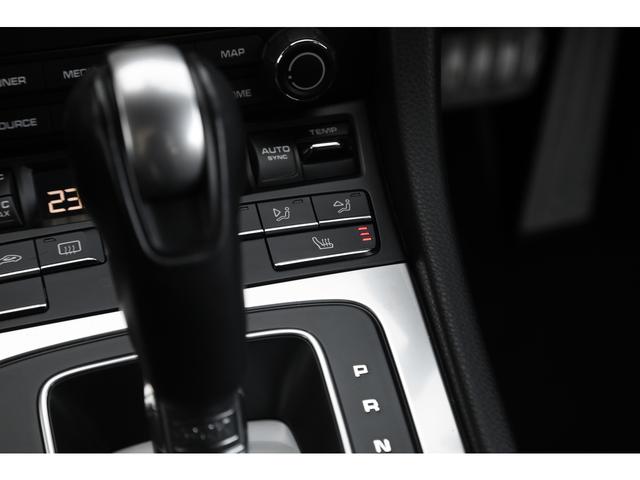 ７１８ケイマン ７１８ケイマン　スポーツデザインパッケージ　スポーツクロノパッケージ　ブラックレザー　シートヒーター　ＢＯＳＥサウンド　ティンテッドテールランプ　クルーズコントロール　１９ＡＷ　走行２０８００ｋｍ　２０１８年モデル（27枚目）