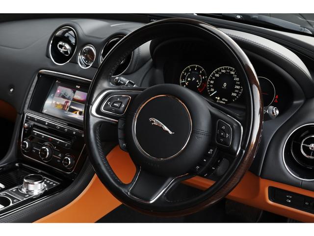 ＸＪ ＸＪ　ポートフォリオ　後期最終モデル　プレミアムボディカラー／アルティメットブラック　ロンドンタン革　前後席ヒーター／クーラー　ＭＥＲＩＤＩＡＮサラウンドサウンド　サラウンドカメラ　２０インチＡＷ　走行距離２１２００ｋｍ（32枚目）