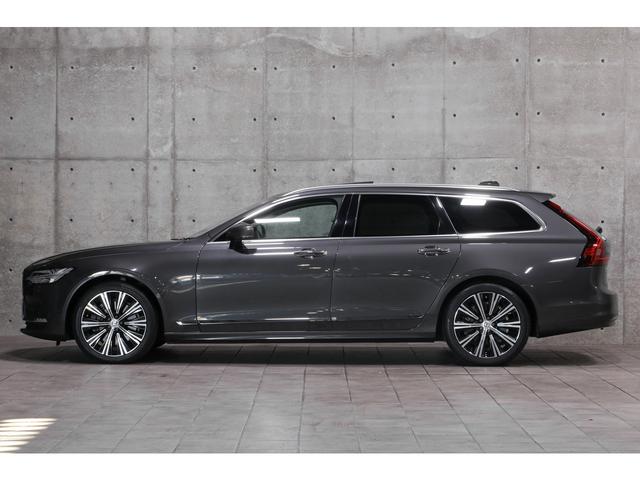 Ｖ９０ Ｂ６　ＡＷＤ　インスクリプション　パノラマＳＲ　Ｂｏｗｅｒｓ＆Ｗｉｌｋｉｎｓサウンド　ブロンドレザー　前後席シートヒーター　シートクーラー　ピッチドオークウッドパネル　外装／プラチナグレーＭ　ナビ　３６０°カメラ　専用１９インチＡＷ（7枚目）