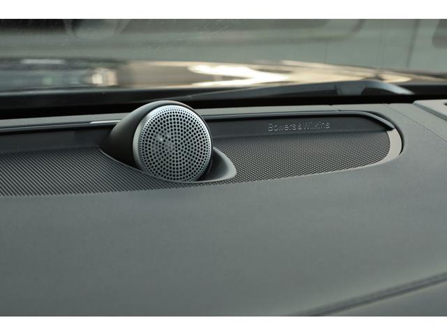 Ｖ９０ Ｂ６　ＡＷＤ　インスクリプション　パノラマＳＲ　Ｂｏｗｅｒｓ＆Ｗｉｌｋｉｎｓサウンド　ブロンドレザー　前後席シートヒーター　シートクーラー　ピッチドオークウッドパネル　外装／プラチナグレーＭ　ナビ　３６０°カメラ　専用１９インチＡＷ（12枚目）