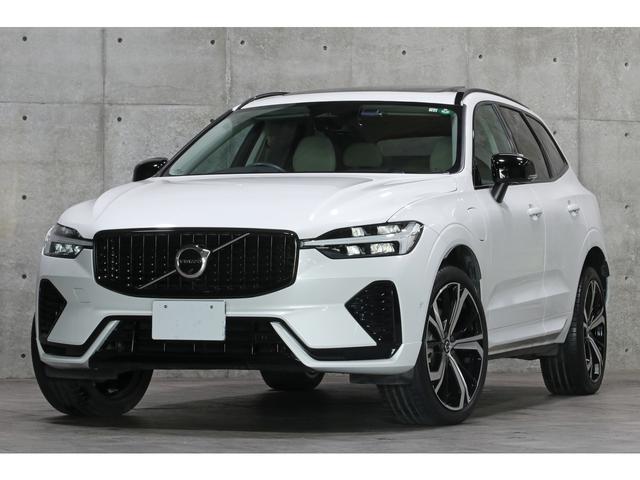 ＸＣ６０ リチャージアルティメトＴ６ＡＷＤプラグインハイブリド　パノラマサンルーフ　ブロンド革　２１インチＡＷ　２０２３年モデル　１オーナー　外装色クリスタルホワイト　シートヒーター　ウッドパネル　Ｇｏｏｇｌｅナビ　３６０°カメラ　新車保証Ｒ９年１２月（14枚目）