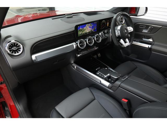 GLB GLB35 4マチック AMGアドバンスドPKG パノラマSR 本革シート/ブラック&グレー AMGパフォーマンスステア AMGライドコントロールサス ヘッドアップディスプレイ 360°カメラ AMG19インチAW MBUX(3枚目)