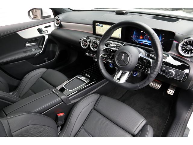 Ａクラス Ａ３５　４マチック　ＡＭＧパフォーマンス＆アドバンスドＰＫＧ　パノラマＳＲ　パフォーマンスシート　シートヒーター　マルチビームＬＥＤ　ＨＵＤ　ＡＲナビ　３６０°カメラ　ＡＭＧライドコントロールサス　新車保証　４９００ｋｍ（3枚目）