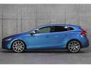 Ｖ４０ Ｄ４　Ｒデザイン　チューンド　バイ　ポールスター　特別仕様車　５０台限定　バースティングブルーＭ　黒革　シートヒーター　ｈａｒｍａｎ／ｋａｒｄｏｎ　パフォーマンスエキゾースト＆サスペンション　ＬＥＤヘッドライト　ナビ　専用１９ＡＷ　走行１４３００ｋｍ（7枚目）
