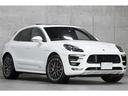 マカンＧＴＳ　パノラマＳＲ　ＧＴＳレザーインテリアＰＫＧ　赤×黒レザーシート　シートヒーター／ベンチレーター　１８ｗａｙパワーシート　カーボンステア　サラウンドビュー　２０インチＡＷ　走行２１０００ｋｍ　１オーナー（15枚目）