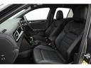ＴＤＩ　Ｒライン　レザーシートパッケージ　ＤＣＣパッケージ　ＤｉｓｓｃｏｖｅｒＰｒｏパッケージ　電動パノラマＳＲ　ブラックレザーシート　シートヒーター　純正ナビ　バックカメラ　１９インチＡＷ　走行６４００ｋｍ　新車保証（26枚目）
