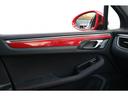 マカンGTS 2018年モデル GTSレザーインテリア&スポーツクロノPKG パノラマSR サラウンドビュー PDLS+付LED レーンチェンジ ボディ同色インテリアトリム エントリー&ドライブ ワンオーナー(35枚目)