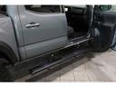 ダブルキャブ　ＴＲＤオフロード　新車並行　ＴＲＤ－ＰＲＯグリル　ＴＲＤ１７インチＡＷ　ＢＩＬＳＴＥＩＮショック　電動サイドステップ　トノカバー　シートヒーター　ナビ　ＴＶ　Ｂカメラ　ＡＣＣ　外装色／セメントグレー　走行２０６００ｋｍ（32枚目）