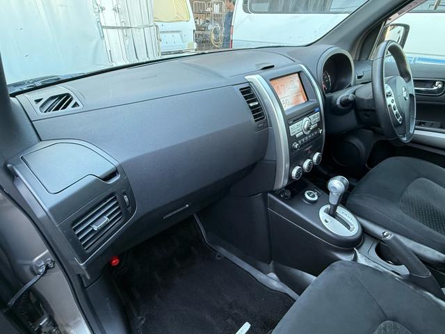 エクストレイル ２０Ｘ　タイヤ新品　４ＷＤ（22枚目）