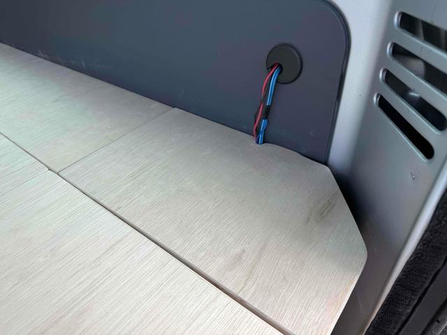 ボンゴバン ＧＬ　ＥＴＣ　ナビ　ＴＶ　スライドドア　キーレスエントリー　ＣＶＴ　ＣＤ　ＵＳＢ　エアコン　パワーウィンドウ　１．８　ＧＬ　ワイドロー　ハイルーフ　リンエイリアシート　サブバッテリー付き　（シルバー）（10枚目）
