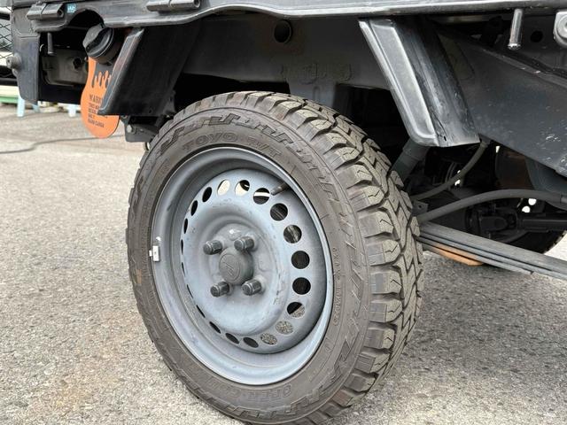 ハイゼットトラック ジャンボ　４ＷＤ　軽トラック　ＡＴ　ＴＶ　キーレスエントリー　エアコン　パワーウィンドウ　運転席エアバッグ　助手席エアバッグ（28枚目）