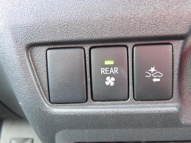 レジアスエースバン ロングＤＸ　ＧＬパッケージ　純正ナビ　衝突軽減ブレーキ　レーンキープ　バックカメラ　ＬＥＤヘッドライト　キーレス　フルセグ　Ｂｌｕｅｔｏｏｔｈ　ＥＴＣ　リアエアコン　ヒーター　禁煙車　ＡＣ１００Ｖドアバイザー　オートハイビーム（30枚目）