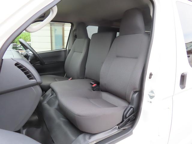 レジアスエースバン ロングＤＸ　ＧＬパッケージ　純正ナビ　衝突軽減ブレーキ　レーンキープ　バックカメラ　ＬＥＤヘッドライト　キーレス　フルセグ　Ｂｌｕｅｔｏｏｔｈ　ＥＴＣ　リアエアコン　ヒーター　禁煙車　ＡＣ１００Ｖドアバイザー　オートハイビーム（37枚目）