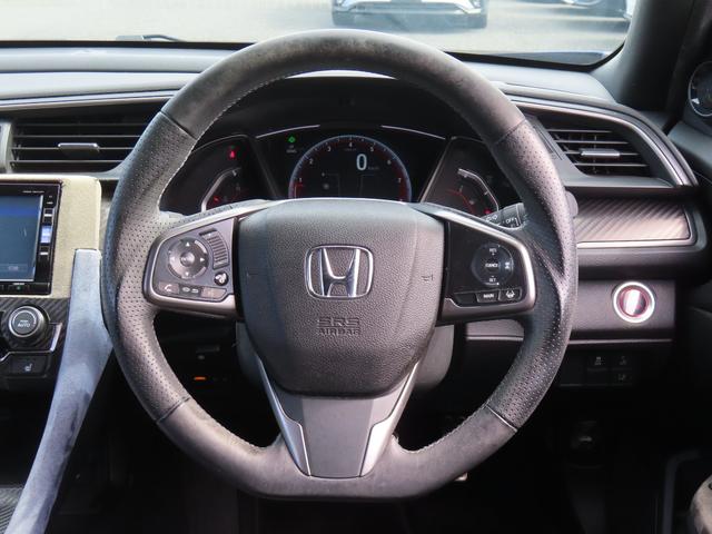 シビック ハッチバック　ホンダセンシング　ＢＬＩＴＺ車高調　ＲＡＹＳ１９ＡＷ　柿本マフラー　６速　ドラレコ　レーンアシスト　追従クルーズコントロール　衝突被害軽減システム　バックカメラ　ＬＥＤランプ　ＭＴ　シートヒーター　スマートキー（3枚目）