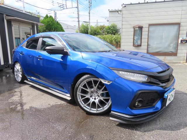 シビック ハッチバック　ホンダセンシング　ＢＬＩＴＺ車高調　ＲＡＹＳ１９ＡＷ　柿本マフラー　６速　ドラレコ　レーンアシスト　追従クルーズコントロール　衝突被害軽減システム　バックカメラ　ＬＥＤランプ　ＭＴ　シートヒーター　スマートキー（13枚目）