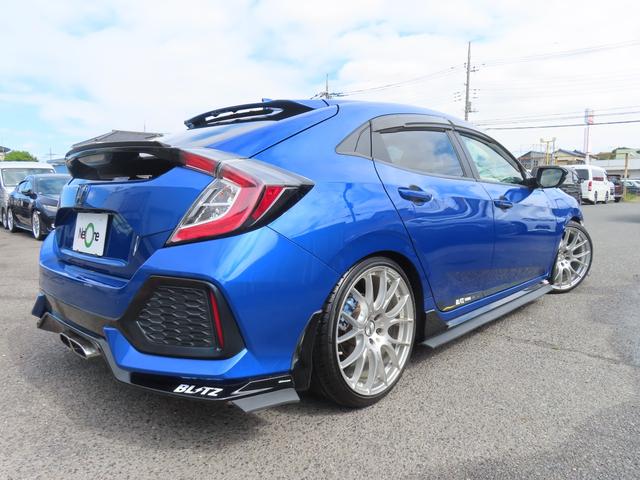 シビック ハッチバック　ホンダセンシング　ＢＬＩＴＺ車高調　ＲＡＹＳ１９ＡＷ　柿本マフラー　６速　ドラレコ　レーンアシスト　追従クルーズコントロール　衝突被害軽減システム　バックカメラ　ＬＥＤランプ　ＭＴ　シートヒーター　スマートキー（15枚目）