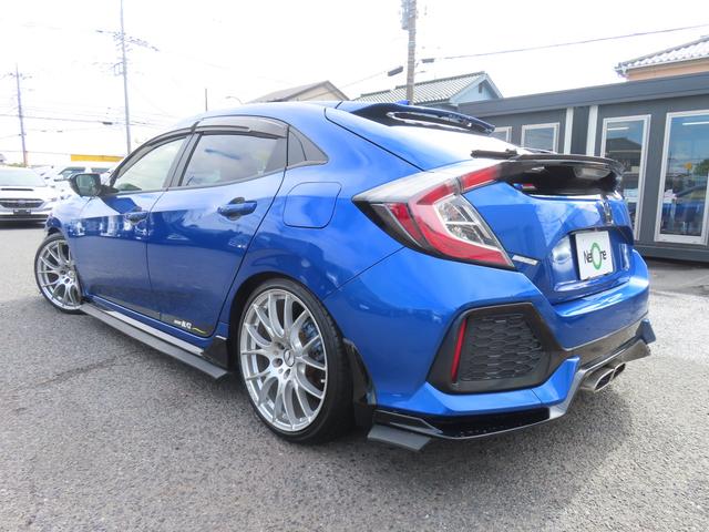 シビック ハッチバック　ホンダセンシング　ＢＬＩＴＺ車高調　ＲＡＹＳ１９ＡＷ　柿本マフラー　６速　ドラレコ　レーンアシスト　追従クルーズコントロール　衝突被害軽減システム　バックカメラ　ＬＥＤランプ　ＭＴ　シートヒーター　スマートキー（17枚目）