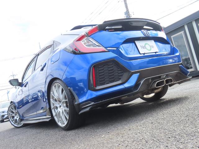 シビック ハッチバック　ホンダセンシング　ＢＬＩＴＺ車高調　ＲＡＹＳ１９ＡＷ　柿本マフラー　６速　ドラレコ　レーンアシスト　追従クルーズコントロール　衝突被害軽減システム　バックカメラ　ＬＥＤランプ　ＭＴ　シートヒーター　スマートキー（27枚目）