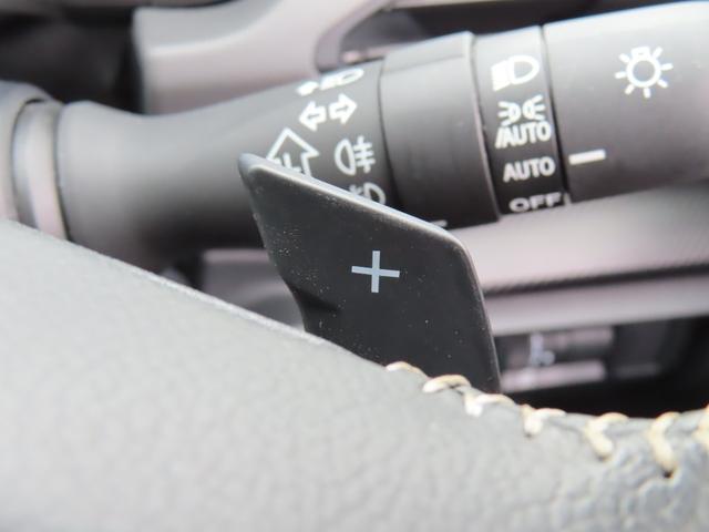 クロストレック リミテッド　４ＷＤ　先行者追従操舵　ドライブレコーダー　ＥＴＣ　全周囲カメラ　クリアランスソナー　レーンアシスト　パワーシート　衝突被害軽減システム　ナビ　オートライト　ＬＥＤヘッドランプ（9枚目）
